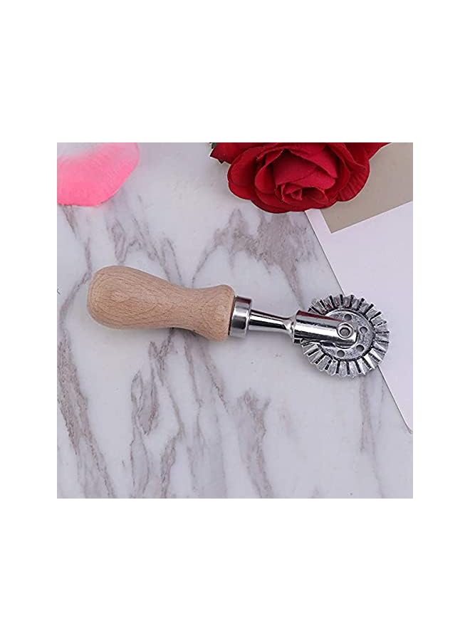 S-TOP Pastry and Pasta Cutter Wheel, Stainless Steel Biscuit Mold Cookie Cutter Lace-up Embossed Baking Tool Dessert Pastry Mold with Wooden Handle - Image 4