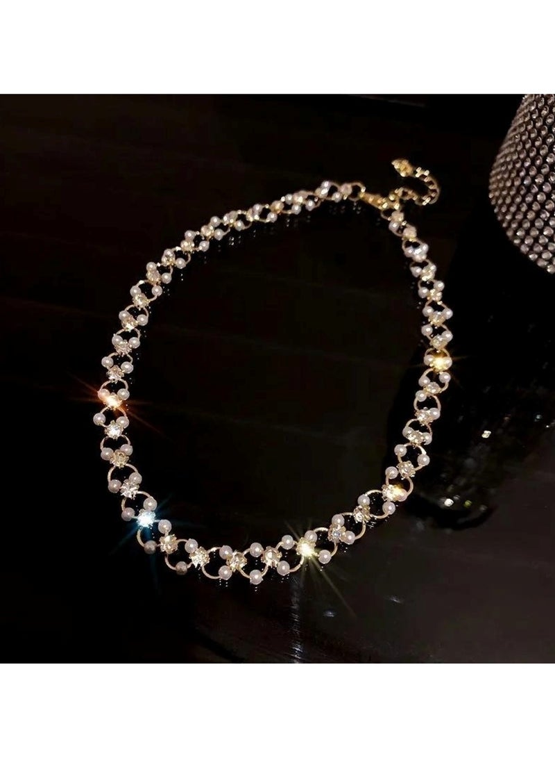 قلادة تشوكر أنيقة مرصعة بأحجار الراين على شكل سلسلة من الكريستال