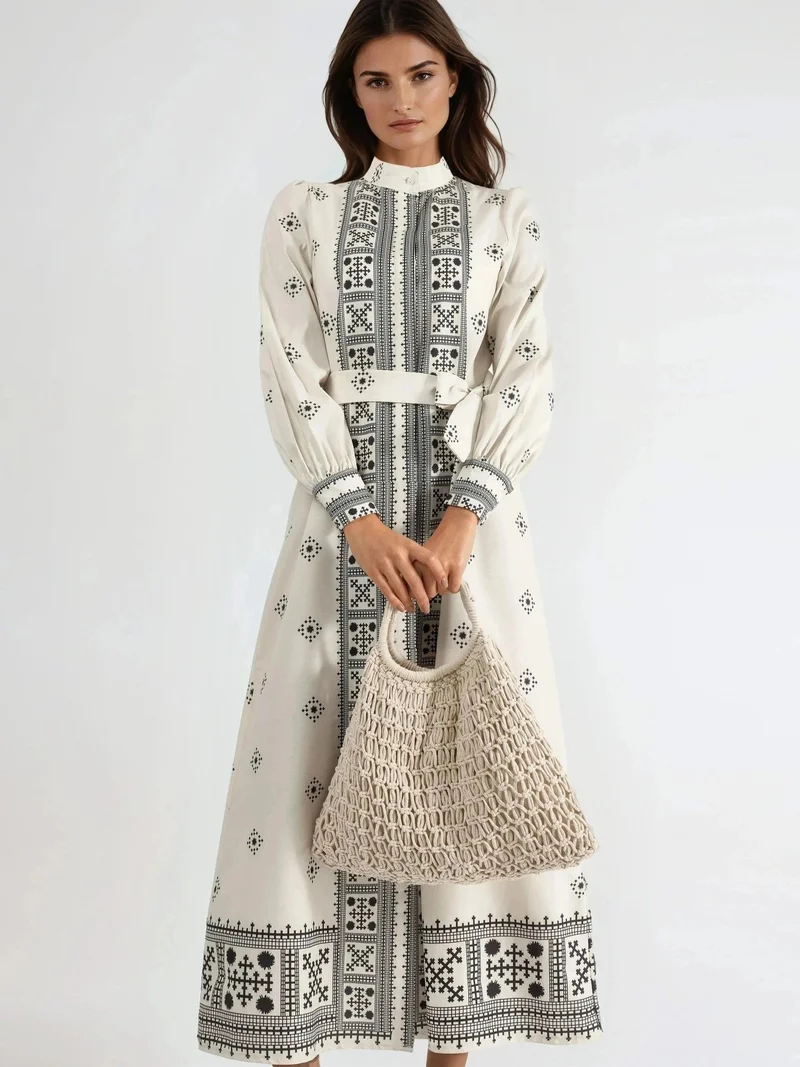 جينيفر Mandarin Collar Geometric Paneled Maxi Dress