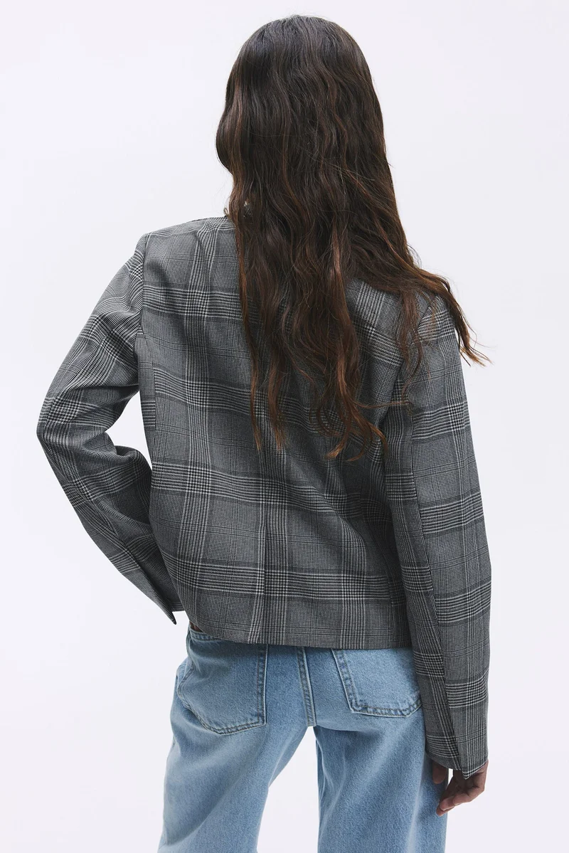 اتش اند ام بليزر بصف مفرد من الأزرار