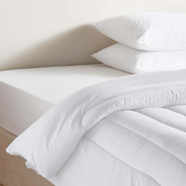 Pan Home Room Essential 4.5 Tog Warm Single Duvet 135x200cm-White - Image 1