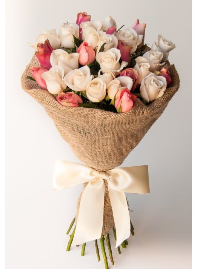 Carmel Flowers 30 Pink Roses Jute Wrapping