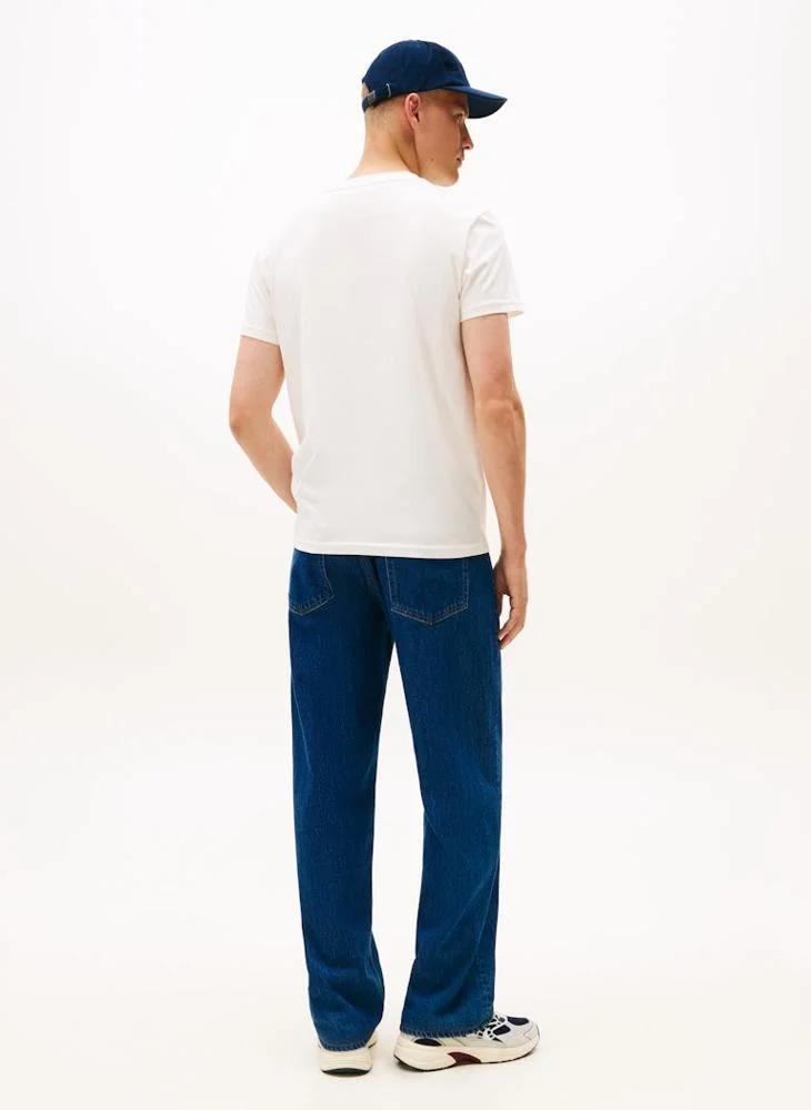 تومي جينز تيشيرت بياقة دائرية مزين برسمة