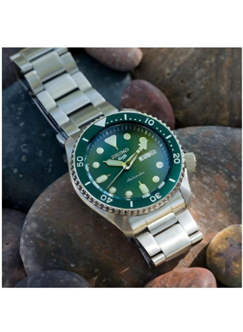 Seiko 5 5 Sports Water Resistant Analog Watch SRPD61K1 - Image 4