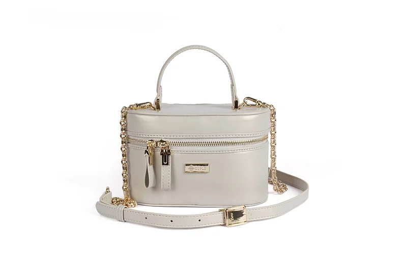 Cuple Rectangular shape faux leather handbag