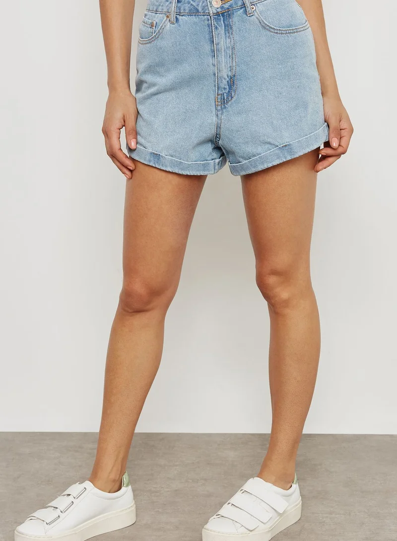 FOREVER 21 Distressed Denim Shorts