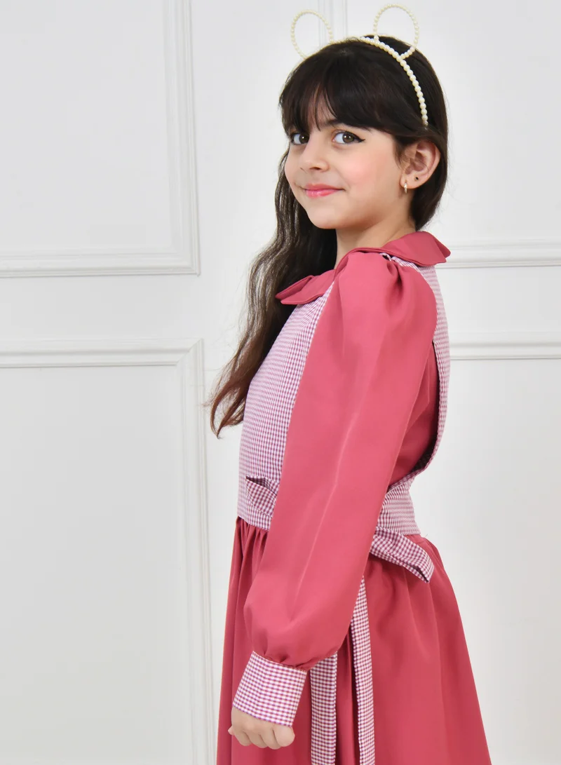 HAWRAA ABAYA Pink Kuwaiti apron with checkered fabric