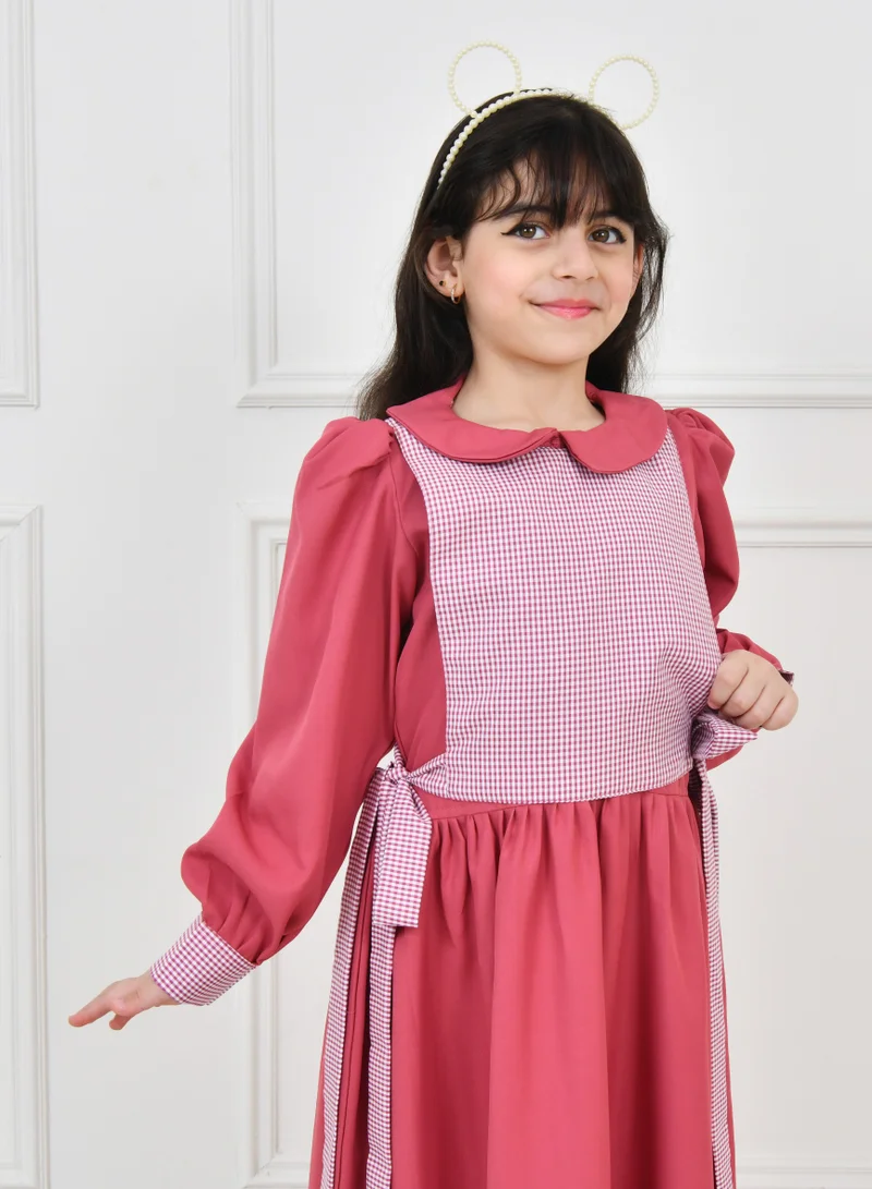 HAWRAA ABAYA Pink Kuwaiti apron with checkered fabric