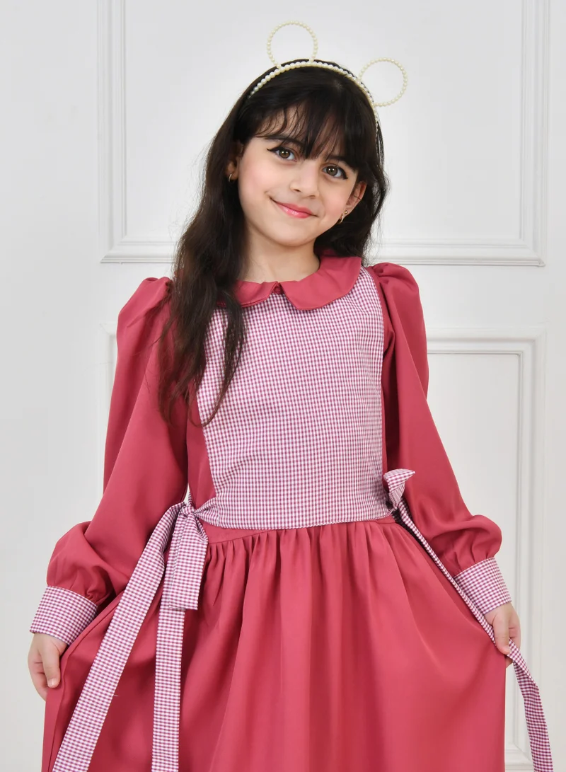 HAWRAA ABAYA Pink Kuwaiti apron with checkered fabric