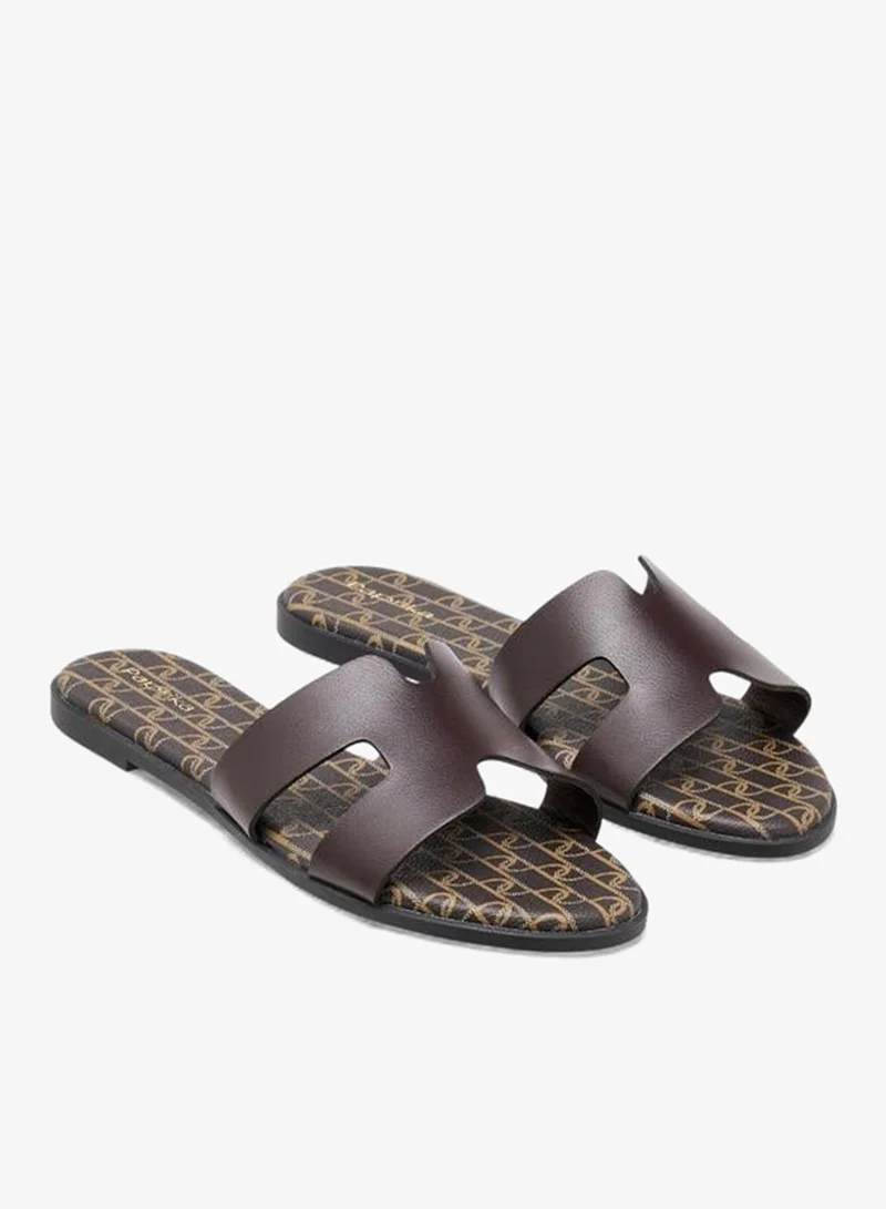 بابريكا صنادل نسائية بطبعة شعار