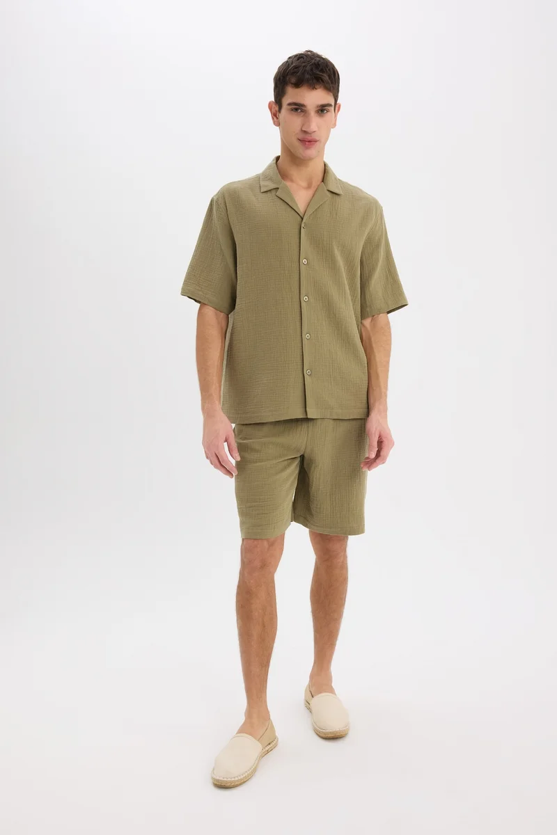 ديفاكتو Relax Fit Resort Neck Cotton Short Sleeve Shirt