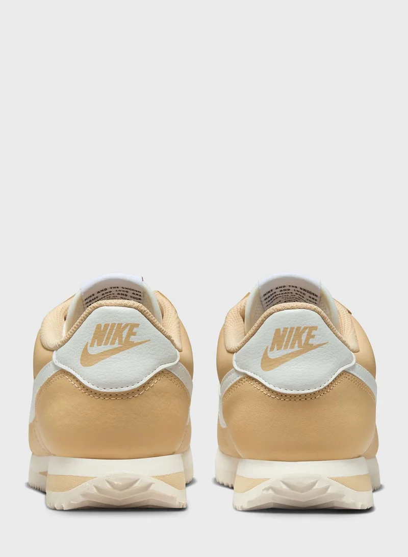 Nike Cortez