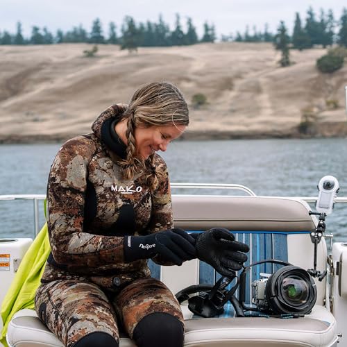 GEAR AID Silicone Lubricant and Conditioner - Preserve Water Sports Gear, Neoprene, Wetsuits, and Dive Gear | Water-Based Pump Spray for Gaskets and Rubber, 8.45 oz (250 mL) - Image 2