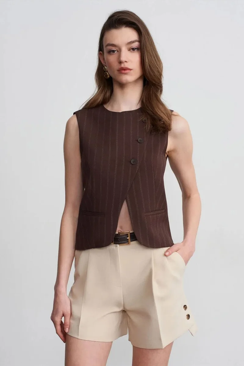DILVIN High-waist Tailored Crepe Shorts With Belt