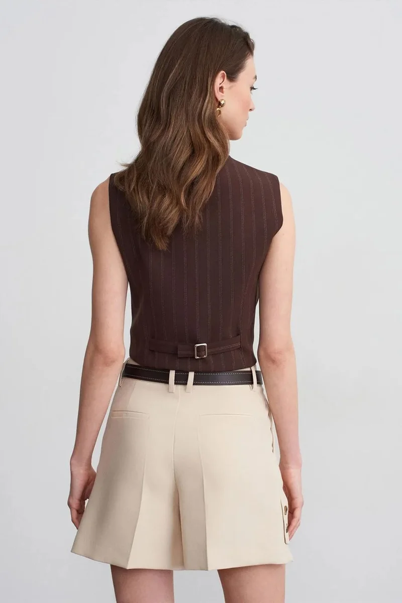 Dilvin Stone Natural DILVIN High-waist Tailored Crepe Shorts With Belt for Women | Best Price UAE