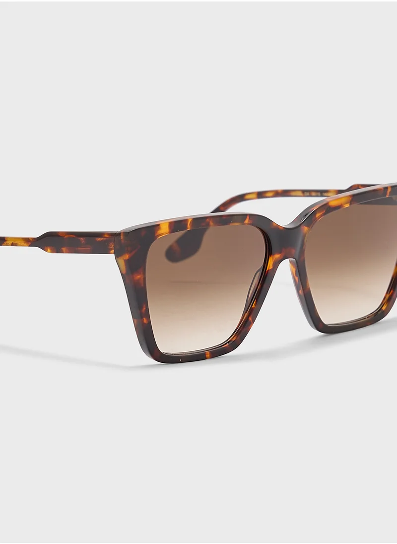 فيكتوريا بيكهام Modified Rectangle Sunglasses