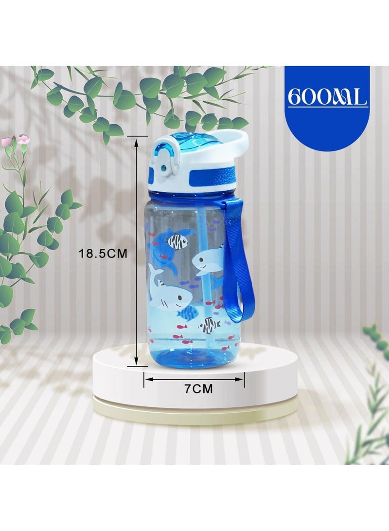 السيد باندا زجاجة مياه للاطفال سعة 600 مل، مانعة للتسرب ومضادة للكسر وخالية من البيسفينول ايه مع ماصة، زجاجة محمولة ومتينة للمدرسة والسفر للاولاد والبنات، مناسبة للاطفال (القرش الأزرق) - Image 2