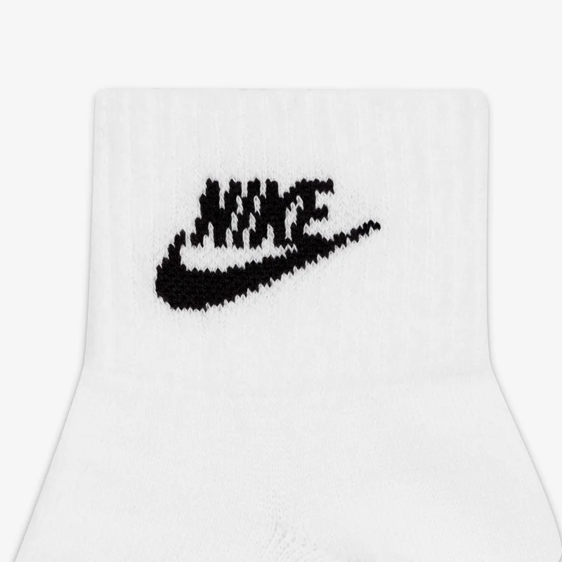 Nike Everyday Essential Ankle Socks (3 Pairs)