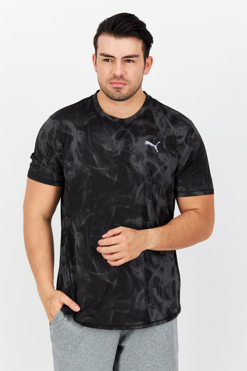 PUMA تي شيرت رياضي للرجال بأكمام قصيرة مناسب للجري، أسود - Image 1