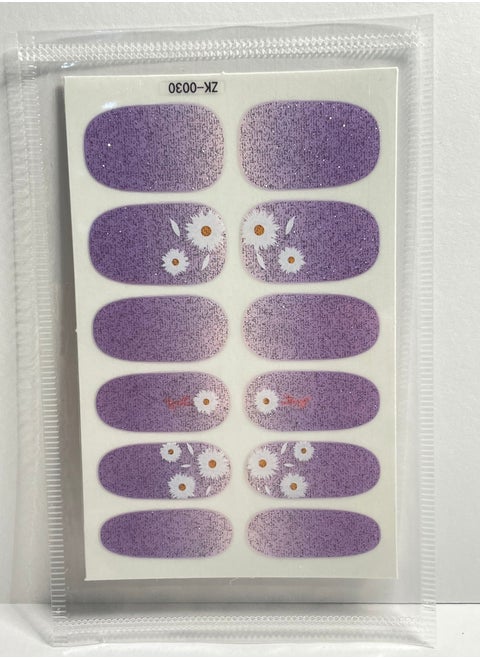 12 Self-adhesive nail stickers with distinctive and unique design to decorate nails and give them wonderful look