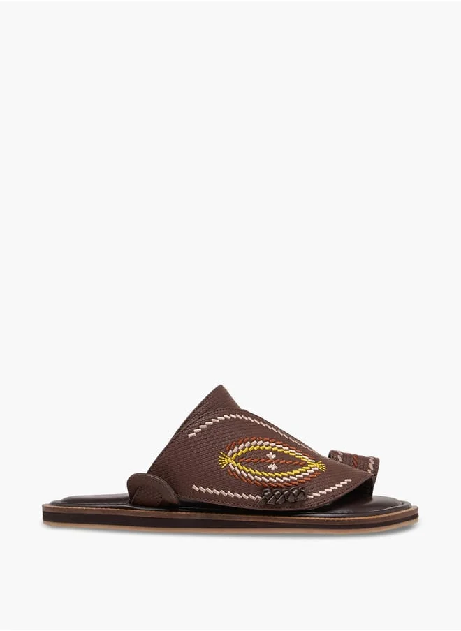 الواحة Boys Embroidered Slip-On Arabic Sandals with Toe Loop