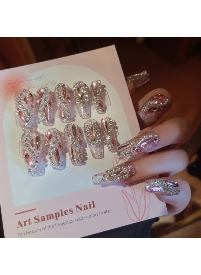 يوكانبي مجموعة 24 قطعة من أظافر تركيب طويلة بشكل التابوت باللون الوردي مزينة بالكامل بالأحجار اللامعة والسلاسل البراقة - Image 1