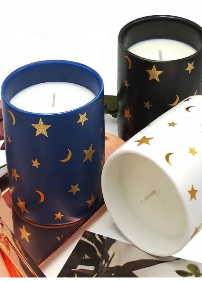 شمعة معطرة برائحة العود في وعاء زجاجي | شمعة فاخرة تدوم طويلاً مع علبة هدايا وشريط | 250 جم - Image 3
