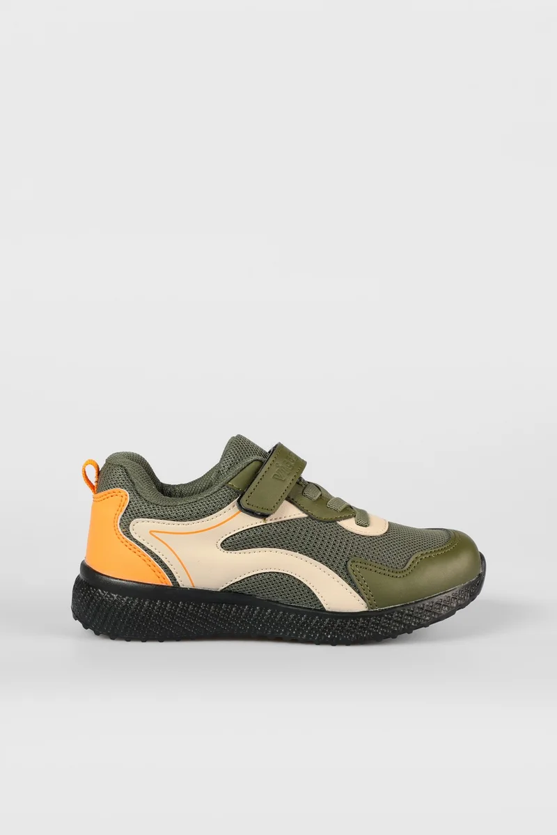 فيكو Rayn Lightweight Boys Preschool Khaki Sneakers