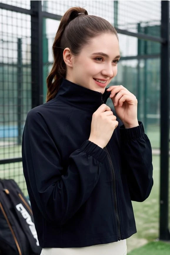 اس في ال Mia Light Jacket with Pockets