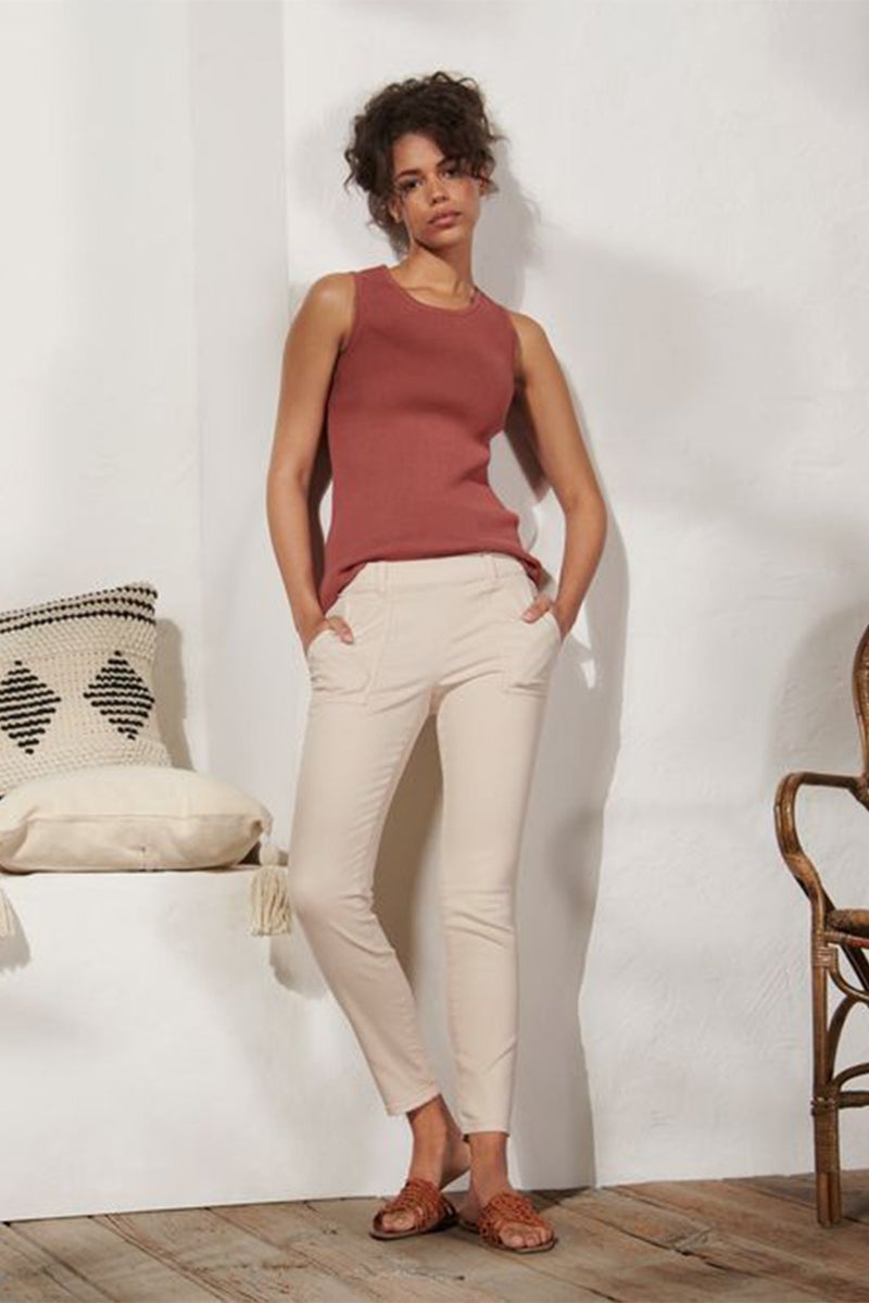 Tchibo جينز دنيم عادي ضيق للنساء، أبيض فاتح - Image 1