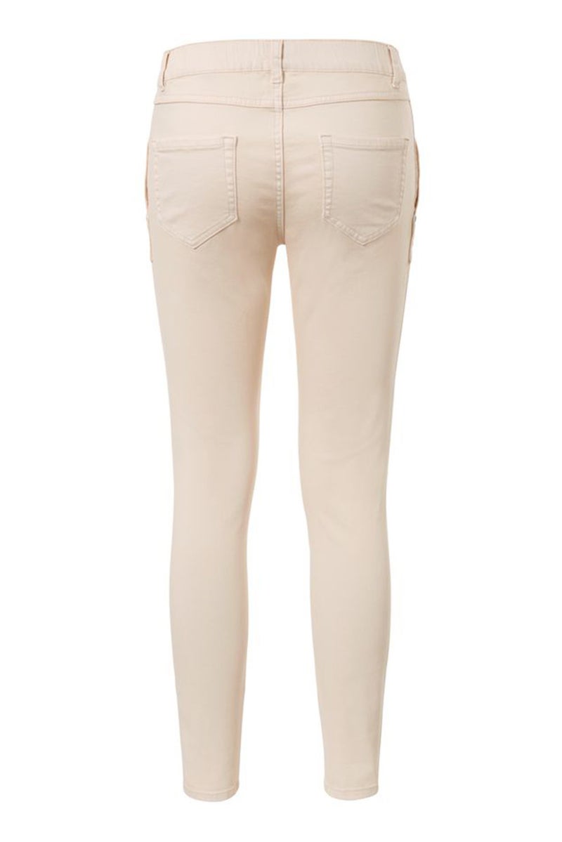 Tchibo Women Slime Fit Plain Denim Jeans, Off White - Image 2