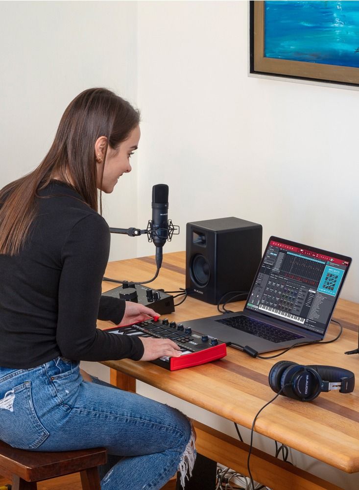 Akai Professional MPK Mini Play mk3 - لوحة مفاتيح وحدة تحكم صغيرة مع مكبر صوت - Image 3