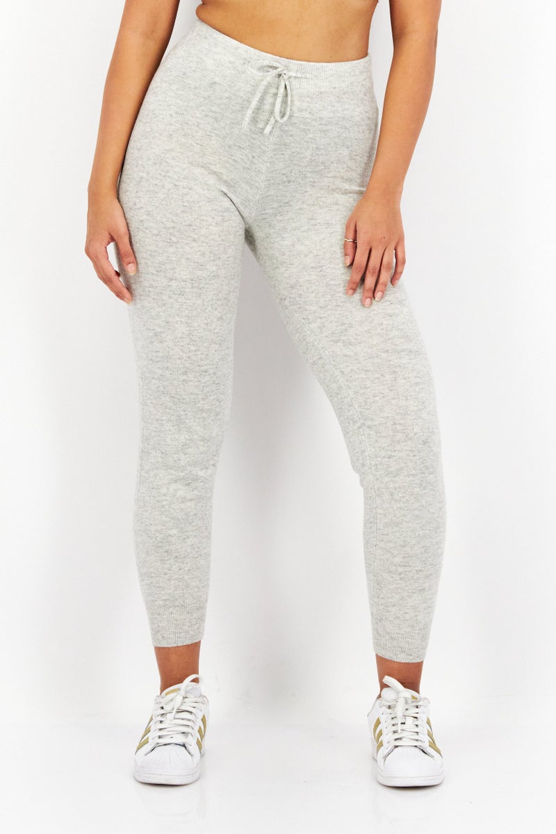 Lyle & Scott سروال جوجرز للنساء بقصة عادية مع حبل سحب، رمادي فاتح مائل إلى الرمادي - Image 1