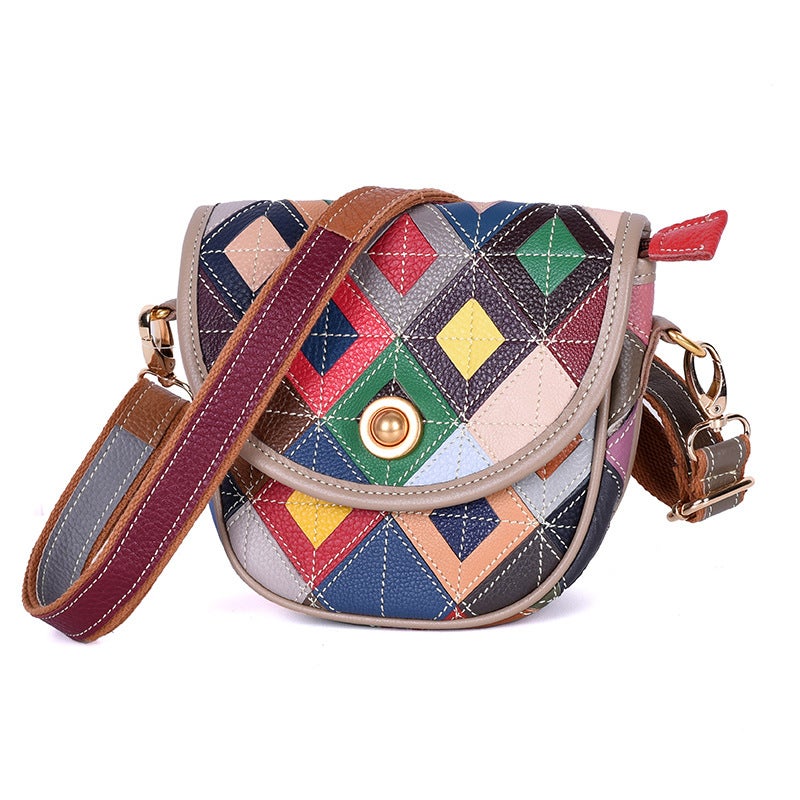 Retro Genuine Leather Women'S Small Bag With Contrasting Color Design, Cowhide Ethnic Style Crossbody Saddle Bag, Model - Image 4