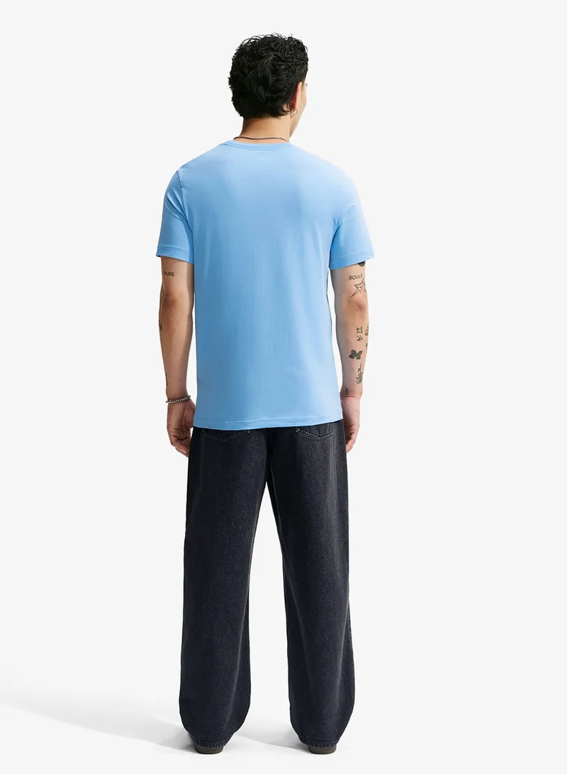 Nike Club Connected Brand T-Shirt