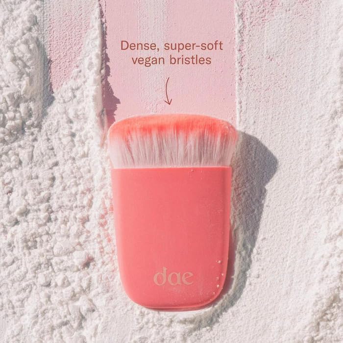 DAE Fairy Duster Dry Shampoo Kabuki Blending Brush - Image 2