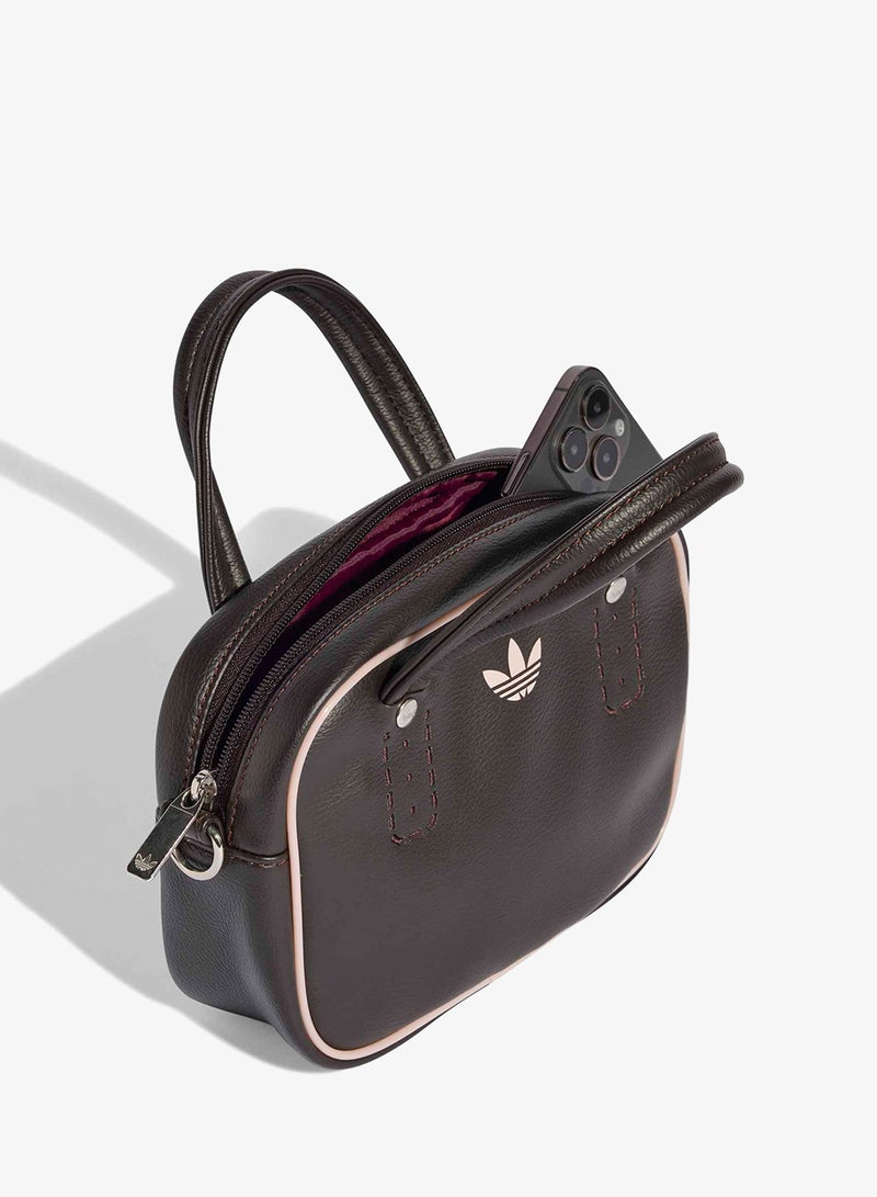 adidas Originals Adicolor Xs Bag - Image 4