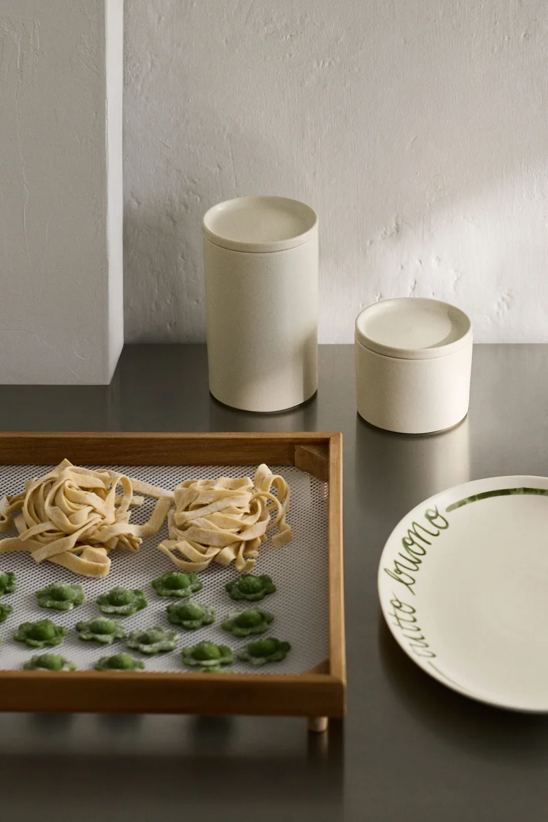 اتش اند ام وعاء صغير بطلاء تفاعلي