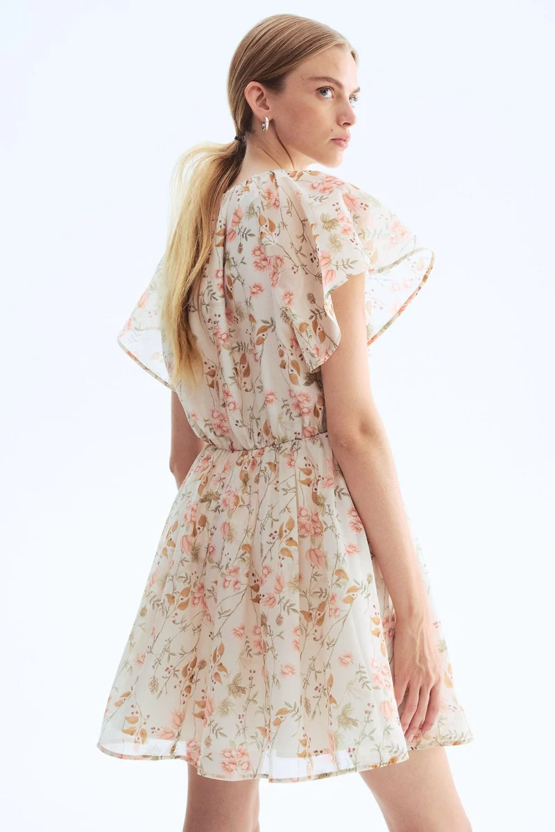 اتش اند ام فستان بأكمام على شكل فراشة