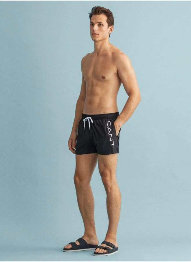 غانت Gant Short Cut Lightweight Logo Swim Shorts