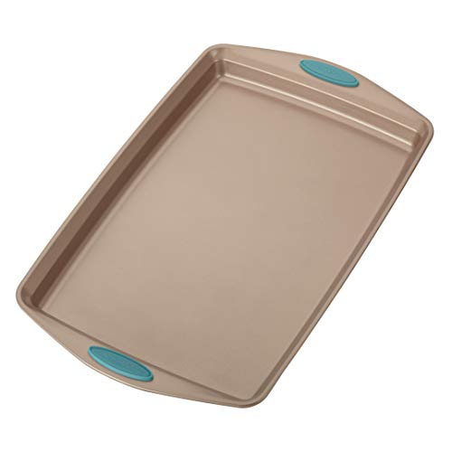 Rachael Ray Cucina Nonstick Bakeware with Grips, Nonstick Cookie Sheet / Baking Sheet - 11 Inch x 17 Inch, Latte Brown - Image 5