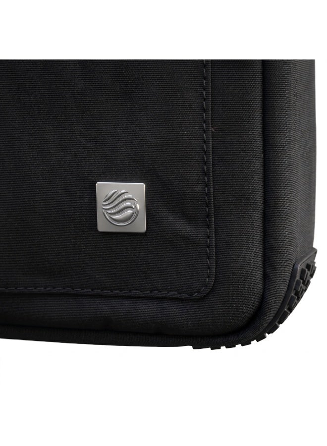 FIFTH ELEMENT ARMOR  15–16" Laptop Carry Case with Water-Resistant Exterior, Faux-Fur Padded Compartment & Shoulder Strap – Black - Image 5