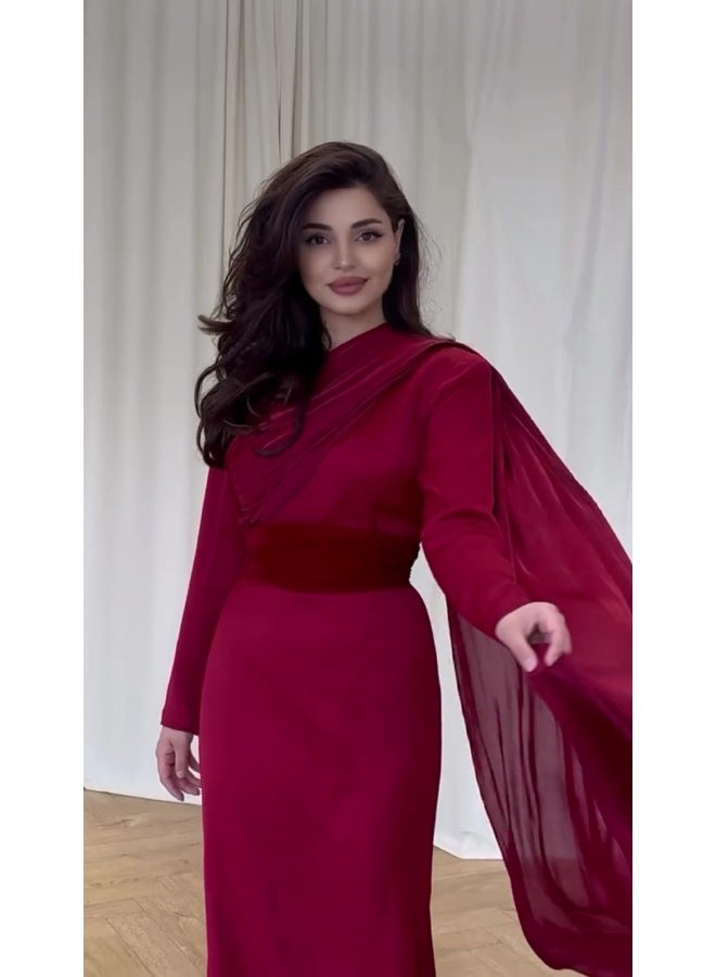 مدام يونيك فستان طويل بأكمام طويلة من المخمل المخلوط بألوان عميقة، بتصميم أنيق وعصري بأسلوب قصر. - Image 3