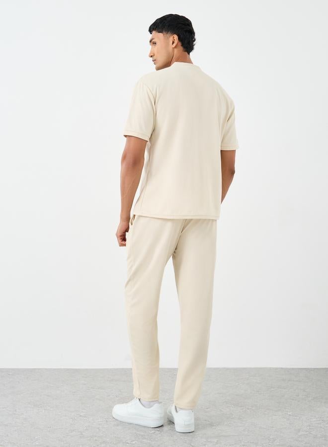 ستايلي طقم تي شيرت وبنطلون رياضي رجالي سادة بقصة عادية - Image 4