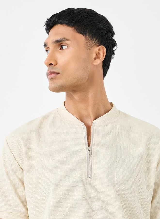 ستايلي Styli Men Solid Regular Fit T-Shirt and Joggers Co-ords