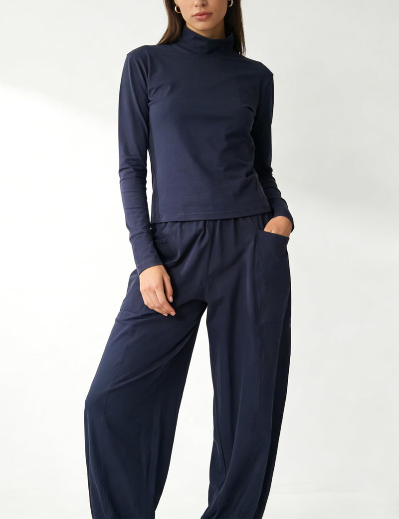 IQSQSQ Womenâ€™s 2 Piece Lounge Set Long Sleeve Top Wide Leg Joggers Elastic Waist with Pockets Casual Travel Outfits(Navy-M) - Image 2