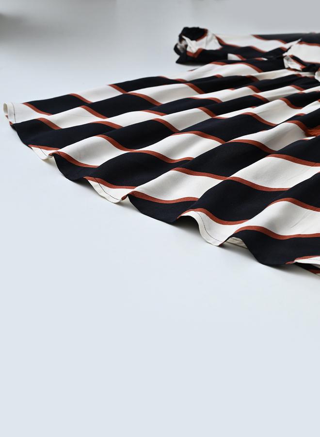 بيلا مودا فستان مخطط بشراشيب - Image 5