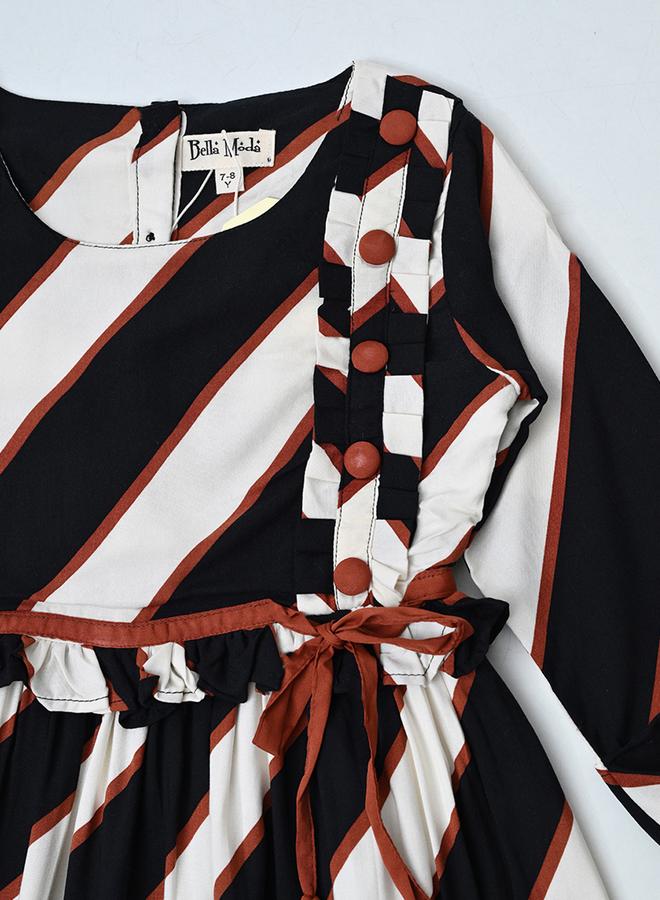 بيلا مودا فستان مخطط بشراشيب - Image 4