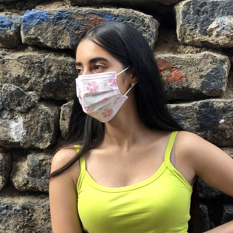 QUARANT Meltblown - Dual SMMS Fabric 4 Ply Designer Protective Face Mask with Nose Clip and Reusable Travel Pouch, Fashion That's Safe (White Combo, Pack of 50) for Unisex - Image 4