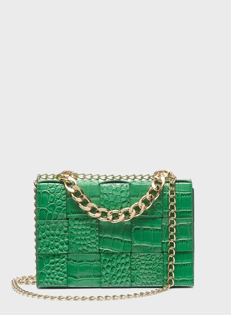shoexpress Chain Detailed Crossbody